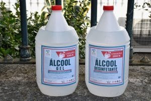 Entrega Alcool Gel Santa Casa da Misericórdia