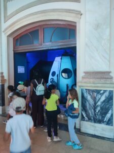 202606_E_LEVA_TE_VISTAS