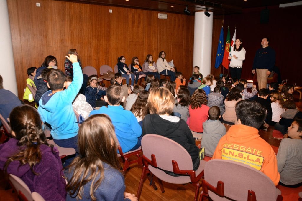 biblioteca_mun_manuel_da_fonseca_viver_com_escrita_adelia_carvalho_foto_cmsc-15