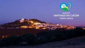Santiago do Cacém ao anoitecer